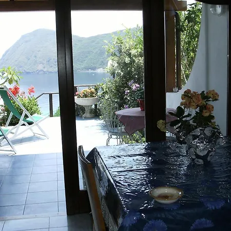Vista Mare Mela Липари